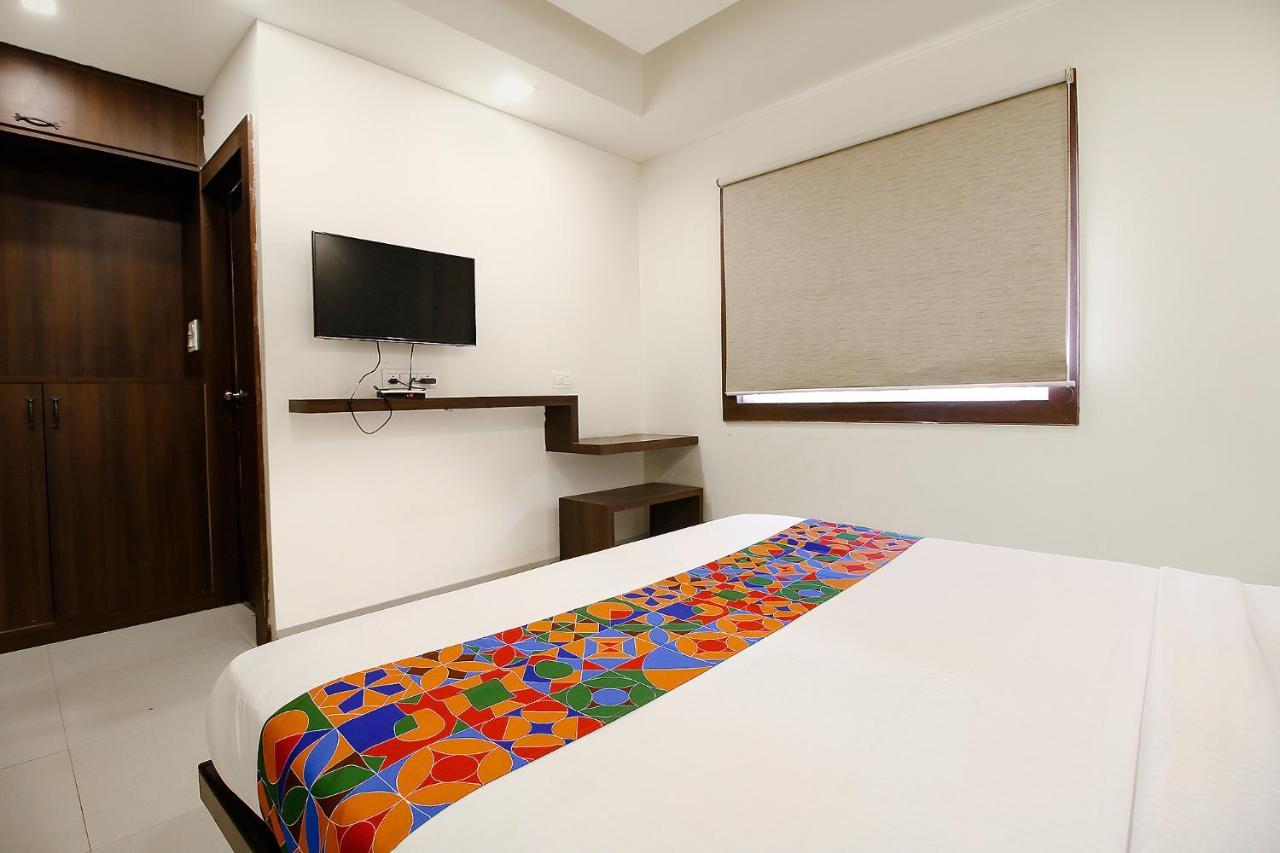 Fabexpress Comfort Stay I Samarda Kaliasot Exterior photo